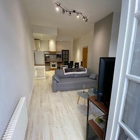 Charmant Petit Appartement Bagnères-de-Bigorre Exteriör bild