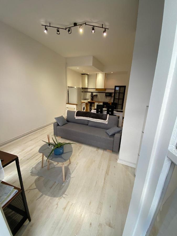 Charmant Petit Appartement Bagnères-de-Bigorre Exteriör bild